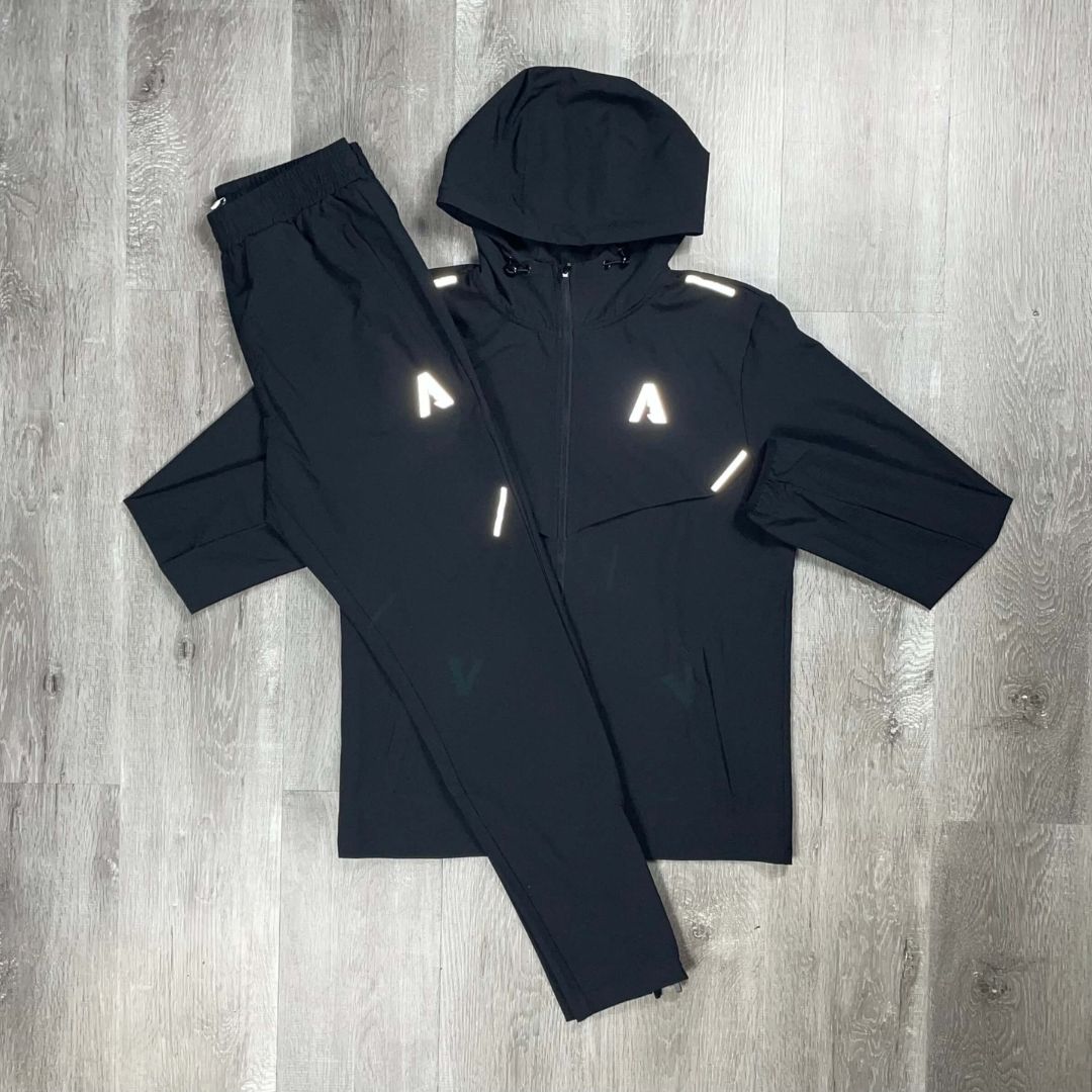 Aptrek 'Black' Peak Tracksuit Set
