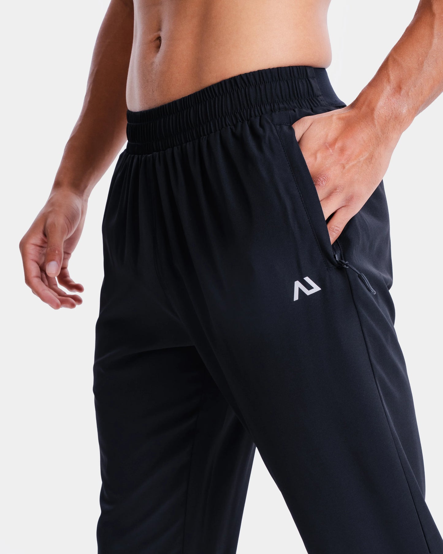 Agaru 'Black Onyx' Pacer Pant