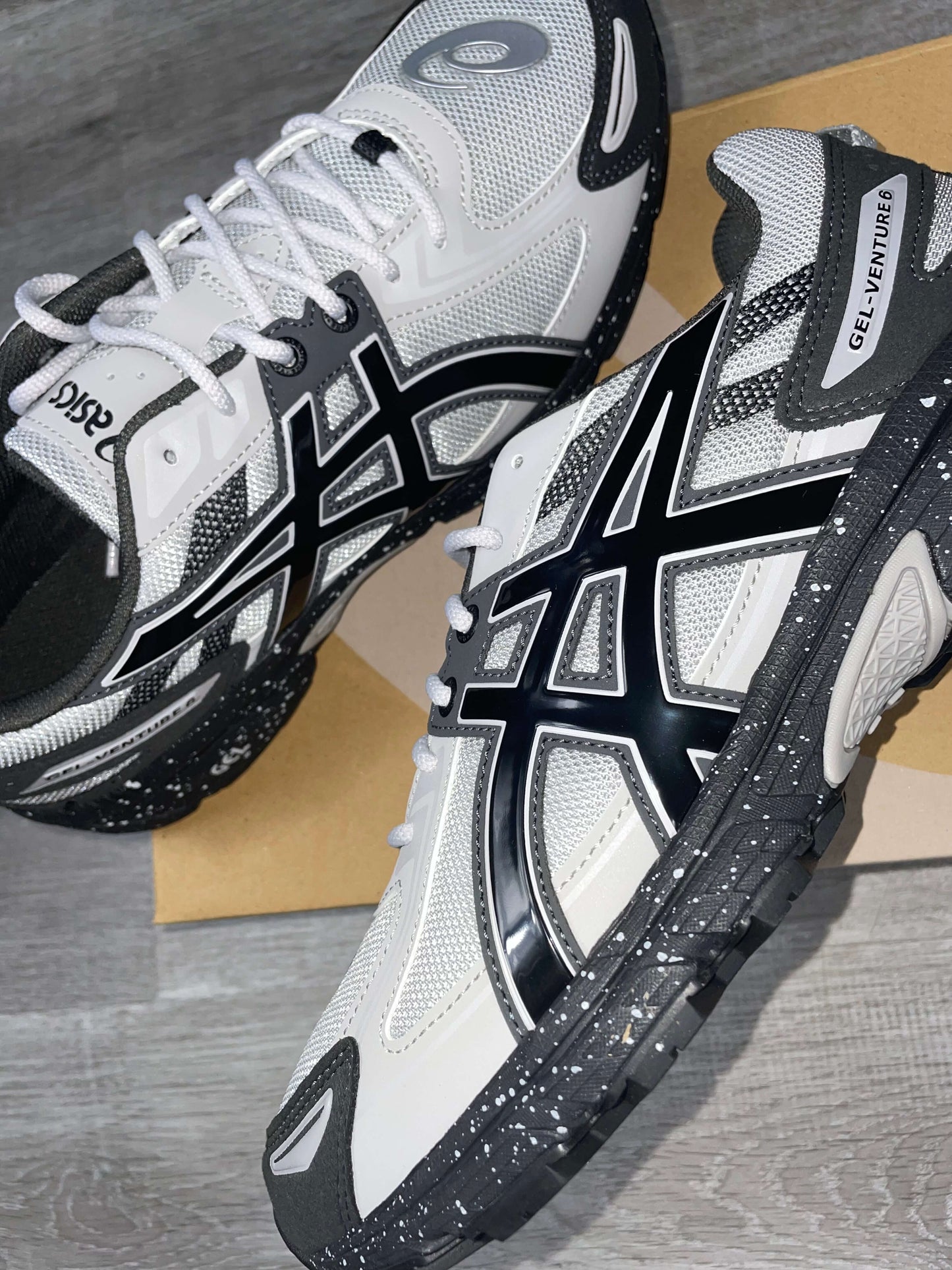 Asics 'Seal Grey' Gel Venture 6