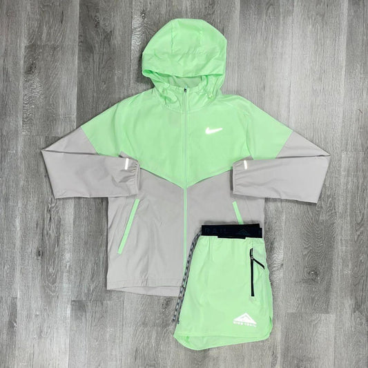 Nike 'Vapour Green' UV Windrunner Set