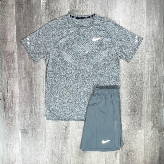 Nike 'Smoke Grey' Strike ADV T-Shirt Set