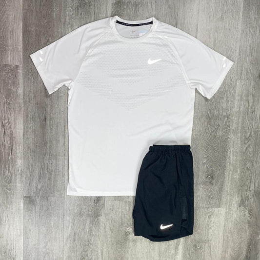 Nike White Strike ADV T-Shirt Set
