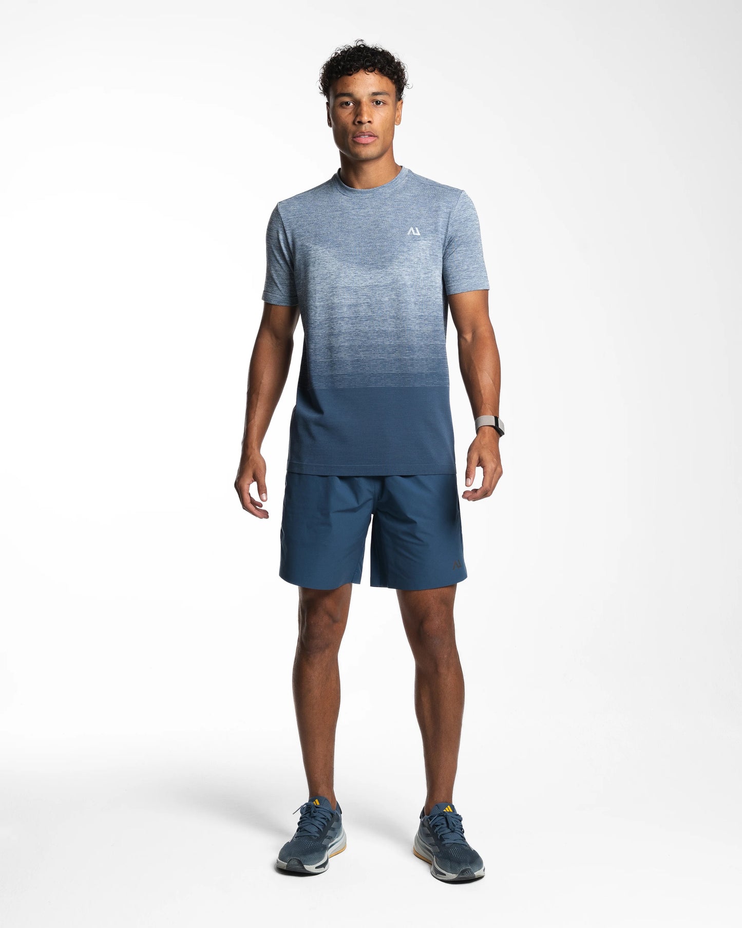 Agaru ‘Azure Blue’ Seamless Set