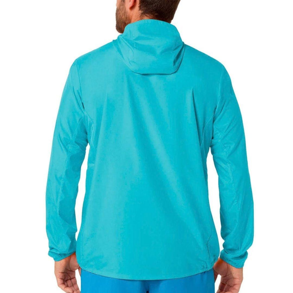Asics 'Aqua' Core Windrunner for men, back view on model showing the hood and relaxed fit of the aqua lightweight jacket