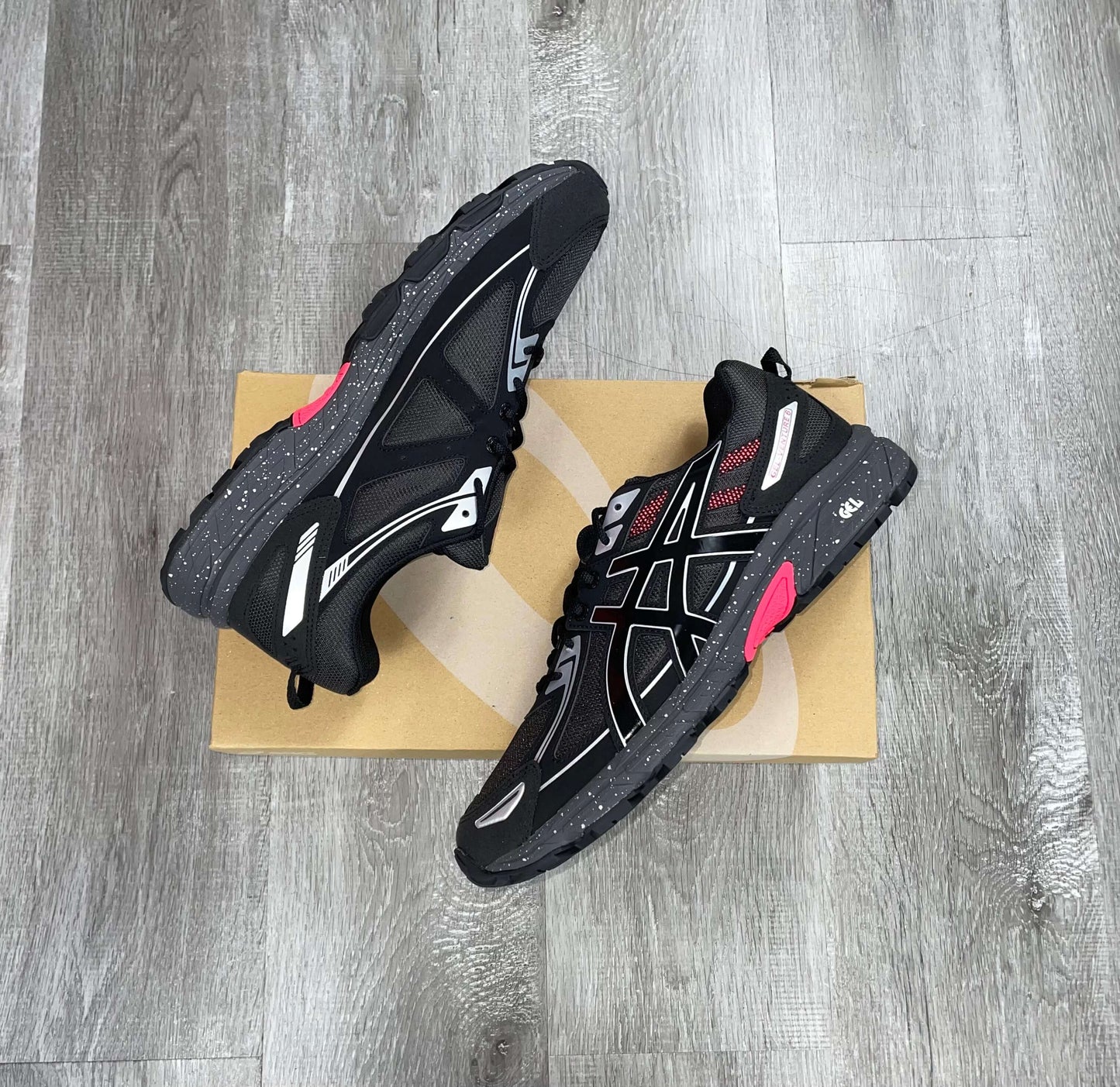 Asics 'Black/Crimson Red' Gel-Venture 6