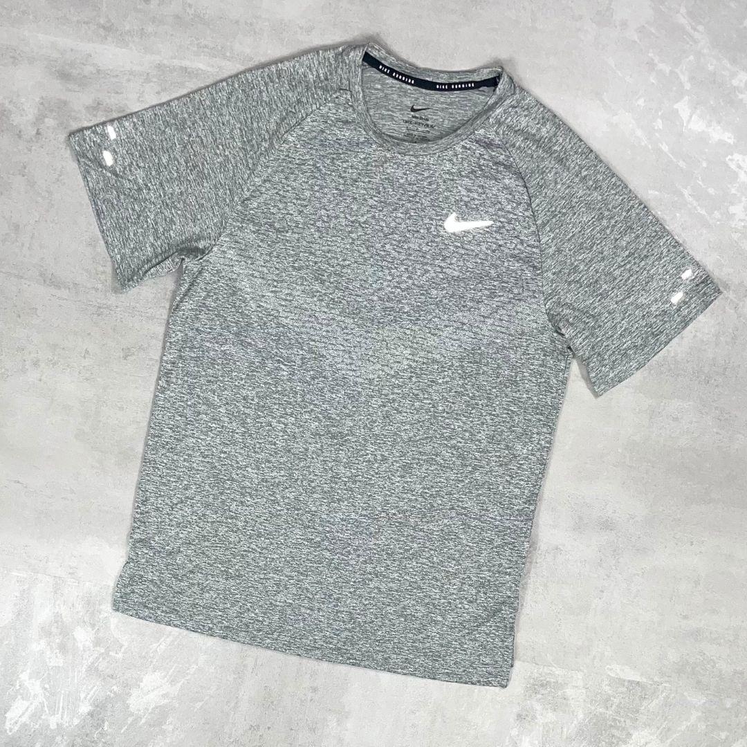 Nike 'Smoke Grey' Strike ADV T-Shirt