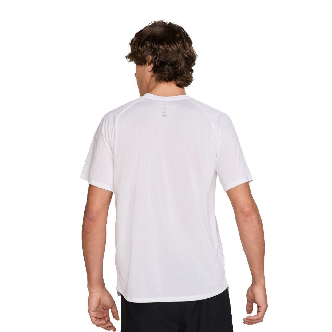 Nike White Strike ADV T-Shirt Set
