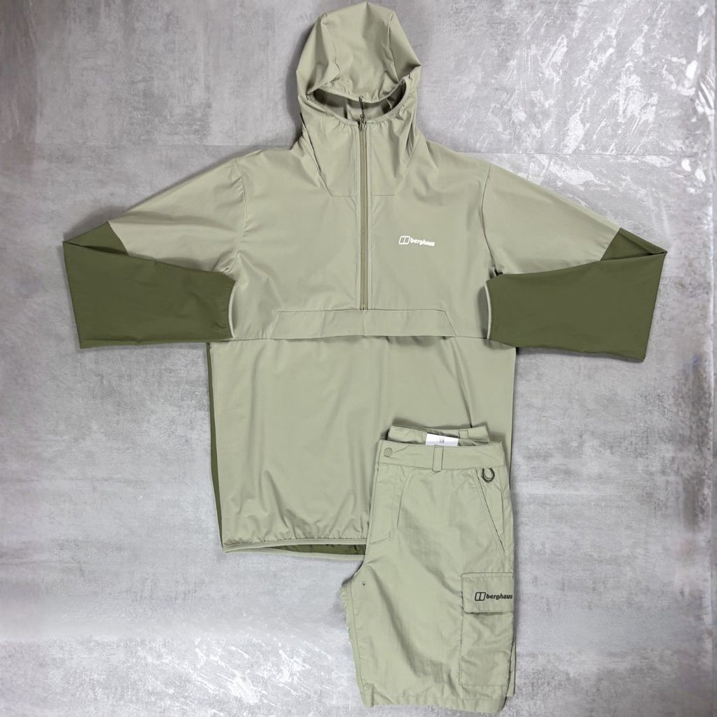 Berghaus 'Light Green' Wandermoor Windrunner Set