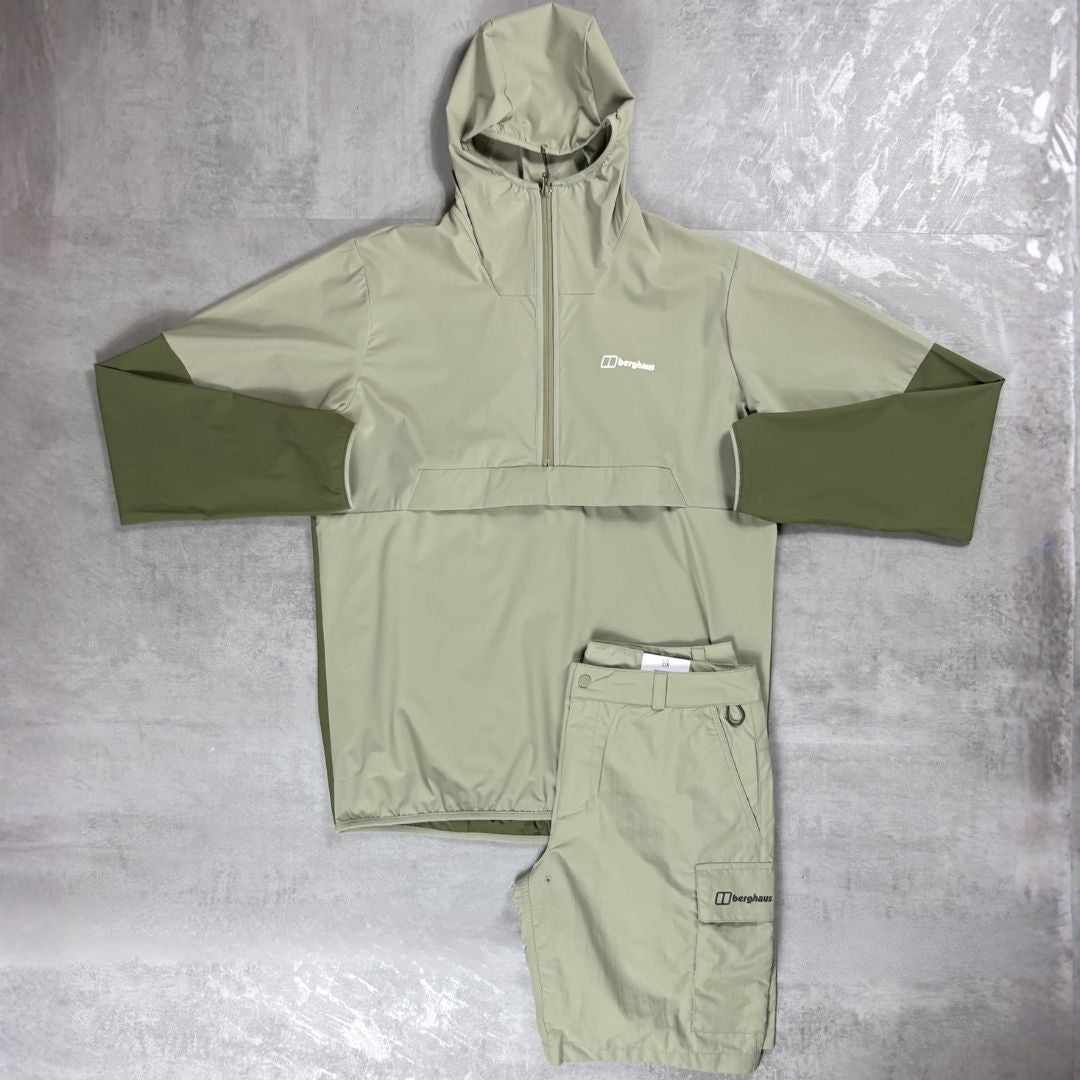 Berghaus 'Light Green' Wandermoor Windrunner Set